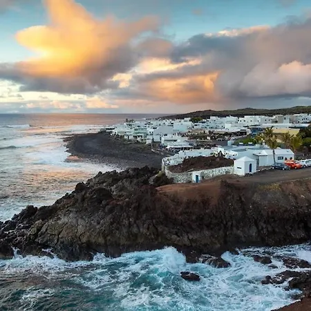 En La Asomada Villa La Asomada (Lanzarote)